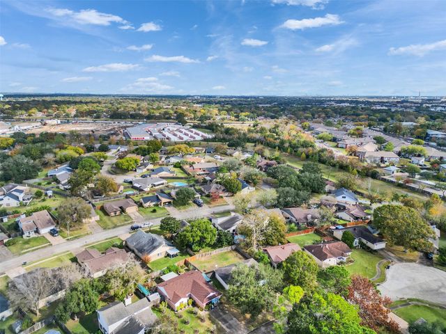 455 Capehill Drive, Houston, TX 77598