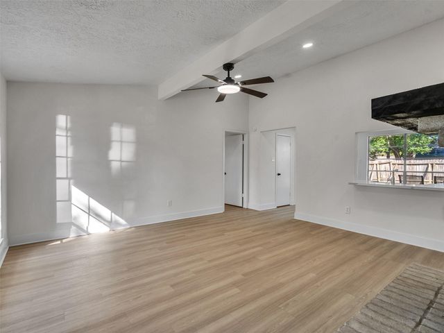 455 Capehill Drive, Houston, TX 77598