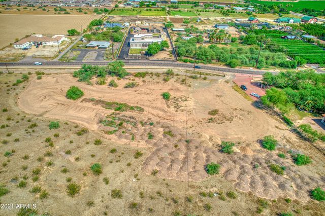 2103 W DOBBINS Road -, Phoenix, AZ 85041