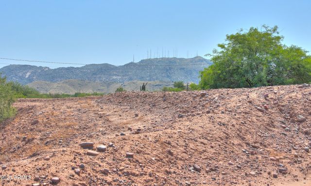 2103 W DOBBINS Road -, Phoenix, AZ 85041