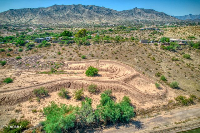 2103 W DOBBINS Road -, Phoenix, AZ 85041
