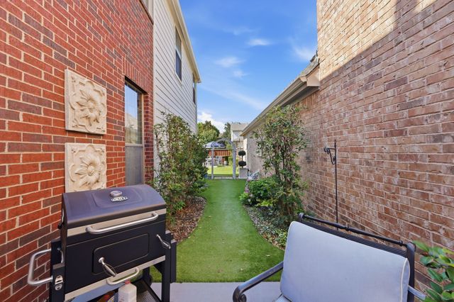 2133 Broadstone Drive, Plano, TX 75025