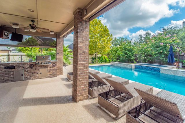 8107 Summer Breeze Lane, Rosenberg, TX 77469