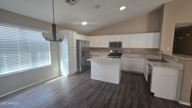 355 W HOLSTEIN Trail, San Tan Valley, AZ 85143