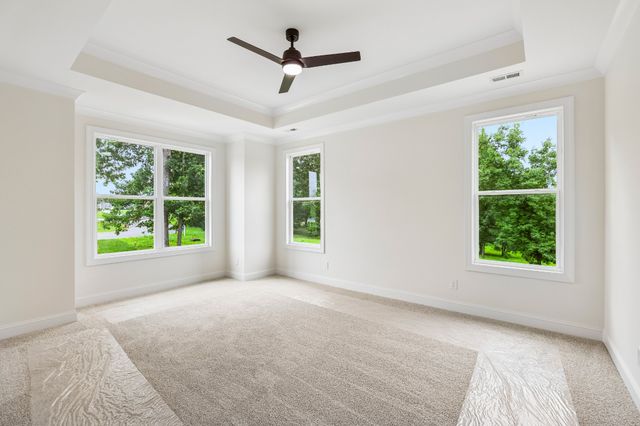 210 Cascade Dr, Winchester, TN 37398