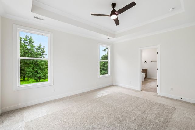 210 Cascade Dr, Winchester, TN 37398
