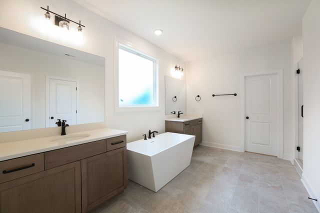 210 Cascade Dr, Winchester, TN 37398
