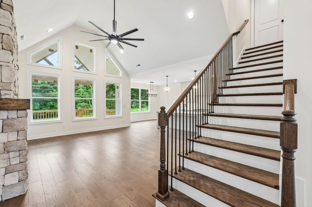 210 Cascade Dr, Winchester, TN 37398