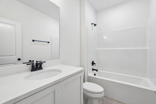 210 Cascade Dr, Winchester, TN 37398