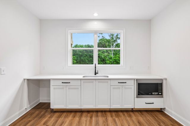 210 Cascade Dr, Winchester, TN 37398