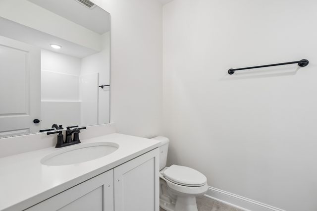 210 Cascade Dr, Winchester, TN 37398