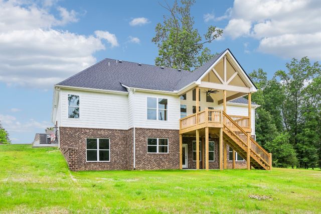 210 Cascade Dr, Winchester, TN 37398