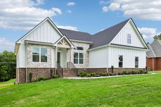 210 Cascade Dr, Winchester, TN 37398