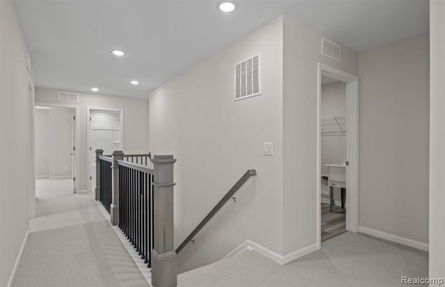 30112 Norway Drive, New Hudson, MI 48165