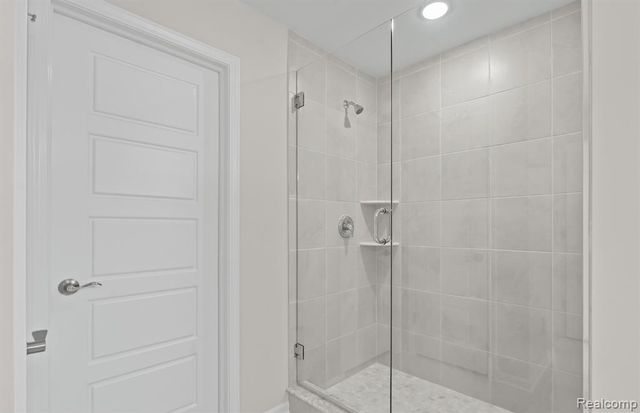 30112 Norway Drive, New Hudson, MI 48165