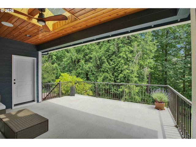 10653 Nw LOST PARK Dr, Portland, OR 97229
