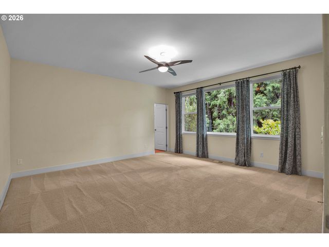 10653 Nw LOST PARK Dr, Portland, OR 97229