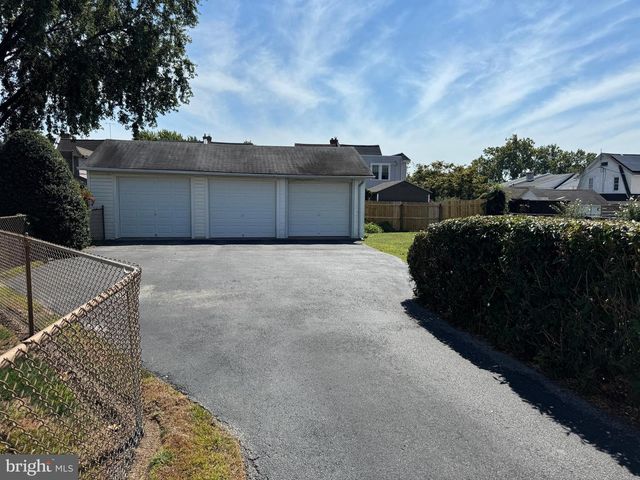 650 9TH AVE, Prospect Park, PA 19076