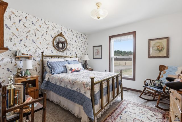 13878 BATTLE CREEK RD, Hermosa, SD 57744
