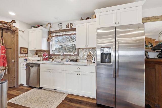 13878 BATTLE CREEK RD, Hermosa, SD 57744