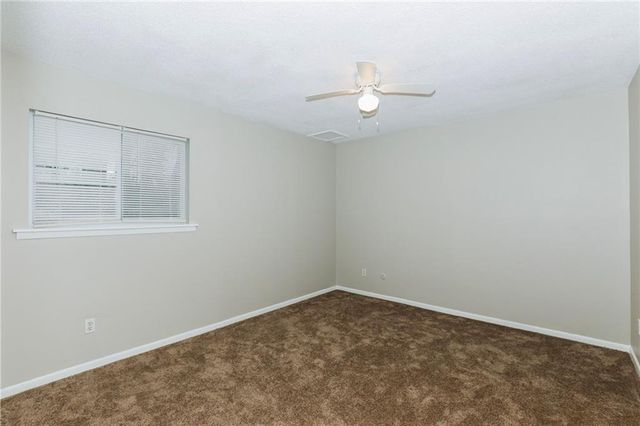 3300 College Street Apt 11, College Park, GA 30337