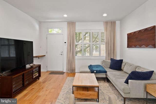 1836 MANTON ST, Philadelphia, PA 19146