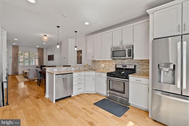 1836 MANTON ST, Philadelphia, PA 19146