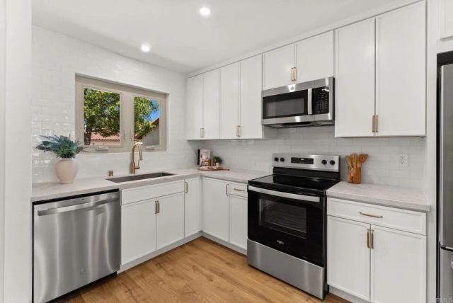 363 Orwell Lane, Encinitas, CA 92024
