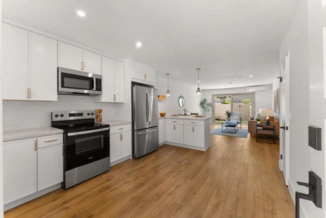 363 Orwell Lane, Encinitas, CA 92024