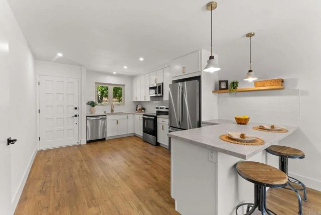 363 Orwell Lane, Encinitas, CA 92024