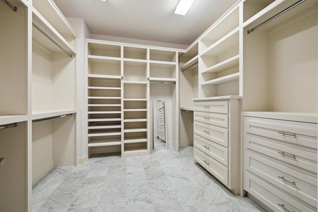 6008 Potomac Park Drive, Houston, TX 77057