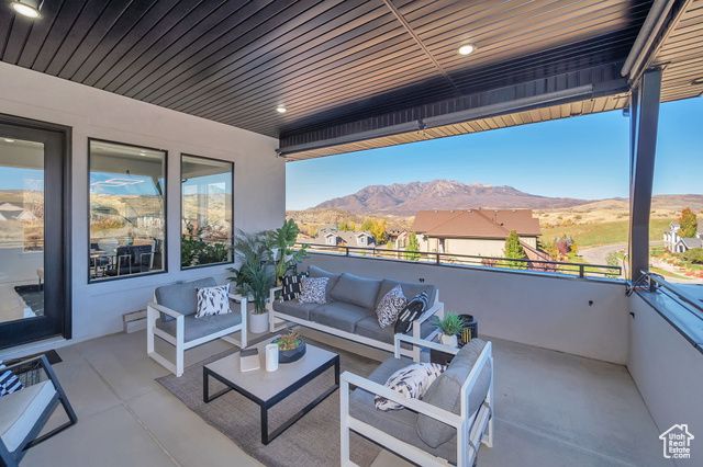 6045 HIDDEN HILLS, Mountain Green, UT 84050