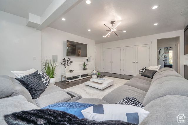 6045 HIDDEN HILLS, Mountain Green, UT 84050