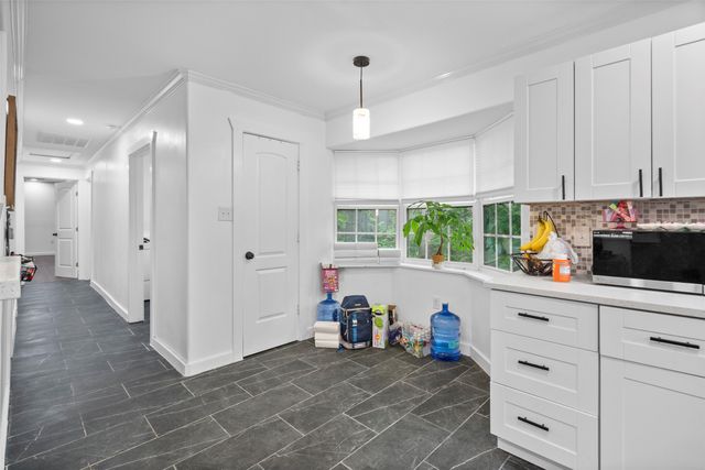1112 W Pleasant Run Road D, Desoto, TX 75115