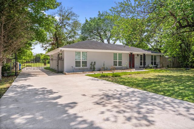 1112 W Pleasant Run Road D, Desoto, TX 75115