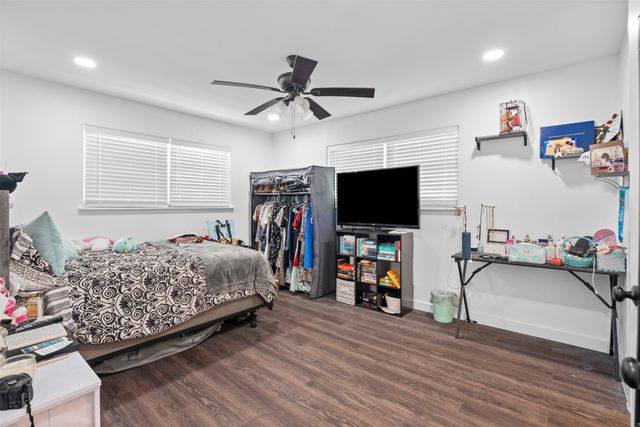 1112 W Pleasant Run Road D, Desoto, TX 75115