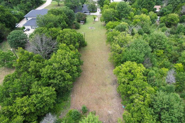 1112 W Pleasant Run Road D, Desoto, TX 75115