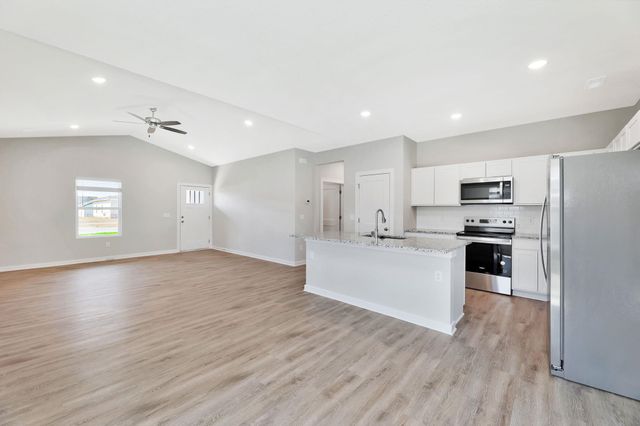 9411 E Hurst St, Wichita, KS 67210