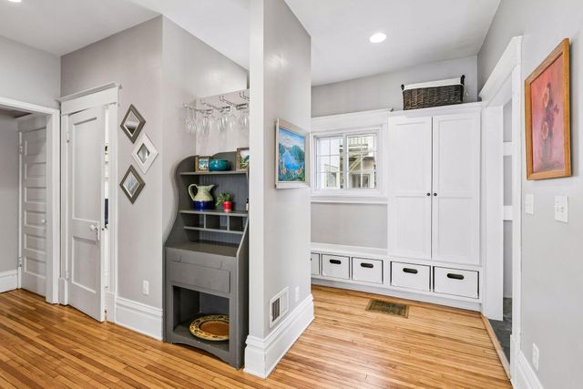 3109 Humboldt Avenue S, Minneapolis, MN 55408