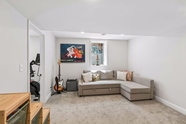 3109 Humboldt Avenue S, Minneapolis, MN 55408