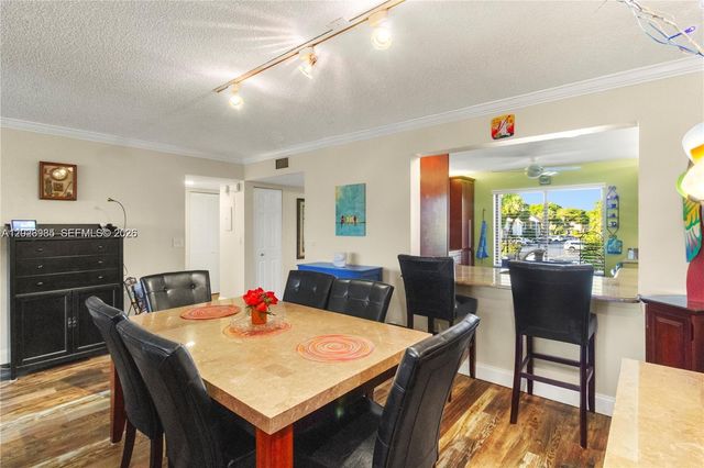 5519 Fairway Park Drive 203, Boynton Beach, FL 33437