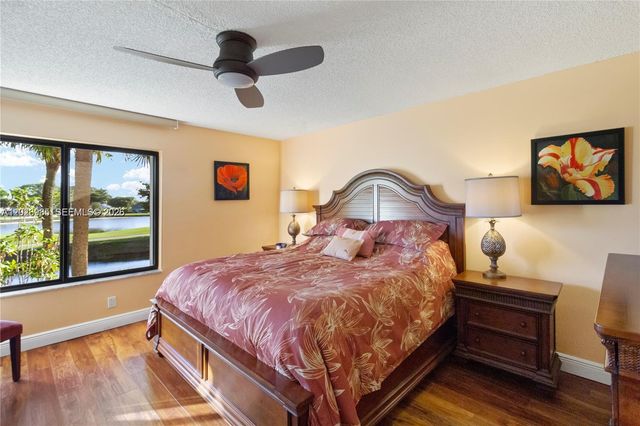 5519 Fairway Park Drive 203, Boynton Beach, FL 33437