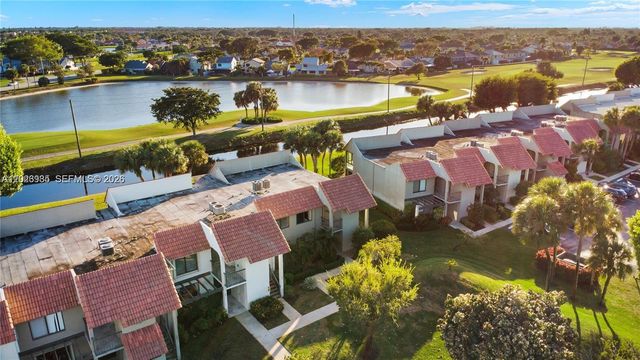 5519 Fairway Park Drive 203, Boynton Beach, FL 33437