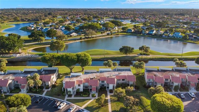5519 Fairway Park Drive 203, Boynton Beach, FL 33437