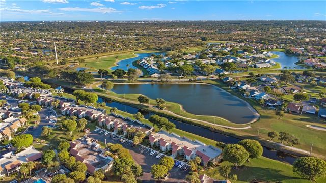 5519 Fairway Park Drive 203, Boynton Beach, FL 33437