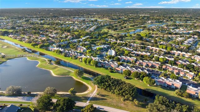 5519 Fairway Park Drive 203, Boynton Beach, FL 33437