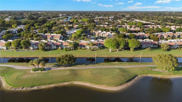 5519 Fairway Park Drive 203, Boynton Beach, FL 33437