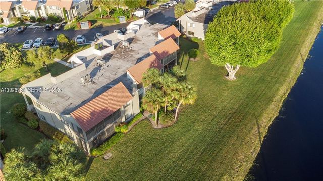 5519 Fairway Park Drive 203, Boynton Beach, FL 33437