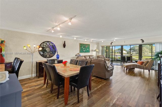 5519 Fairway Park Drive 203, Boynton Beach, FL 33437