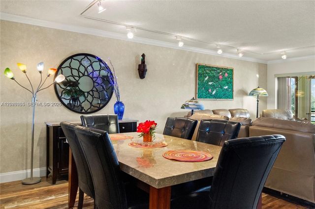 5519 Fairway Park Drive 203, Boynton Beach, FL 33437